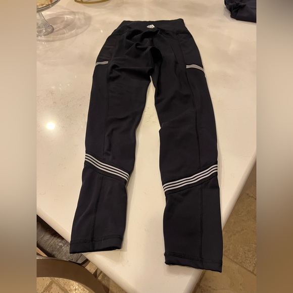 Assorted Leggings Collection - Picture 6 of 7